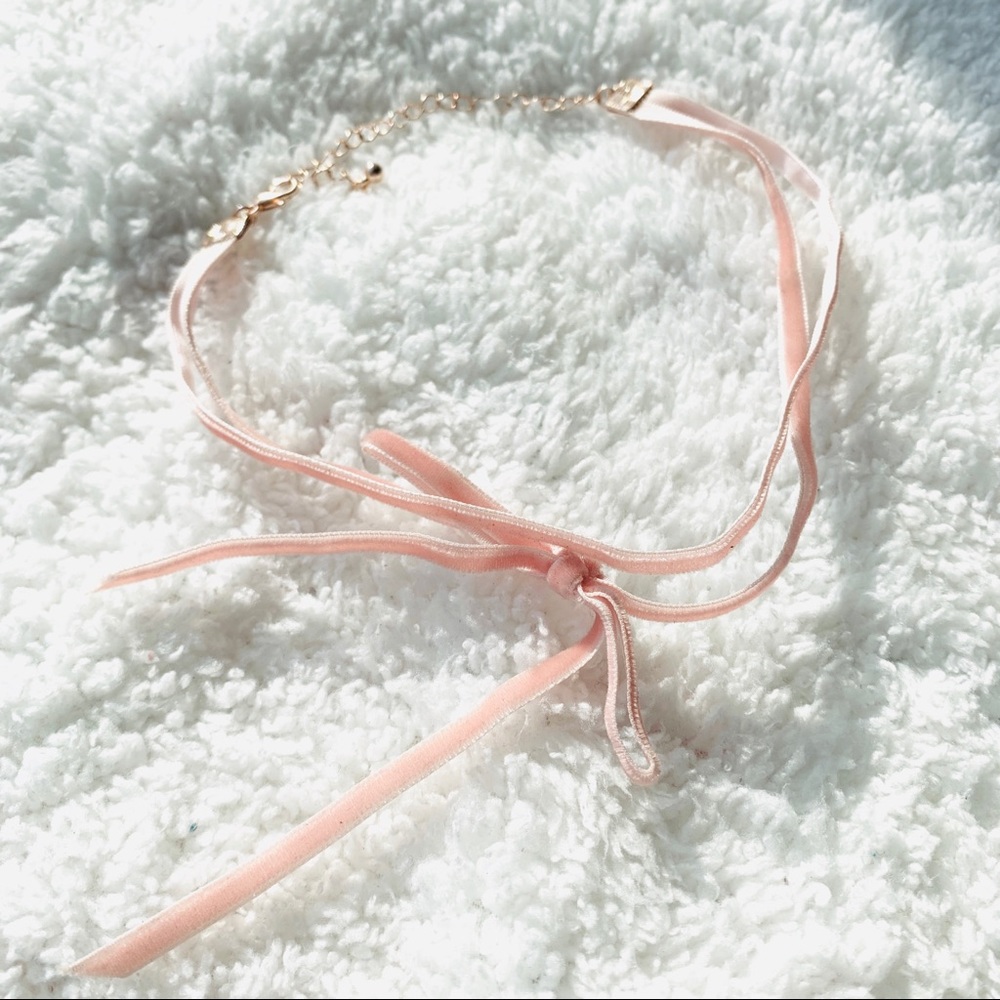Pink choker